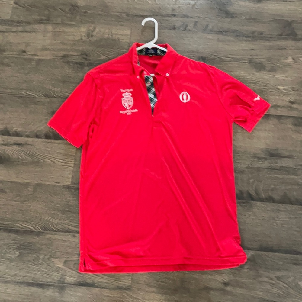 Mizuno shirt size says 2XL but like a medium bought in China